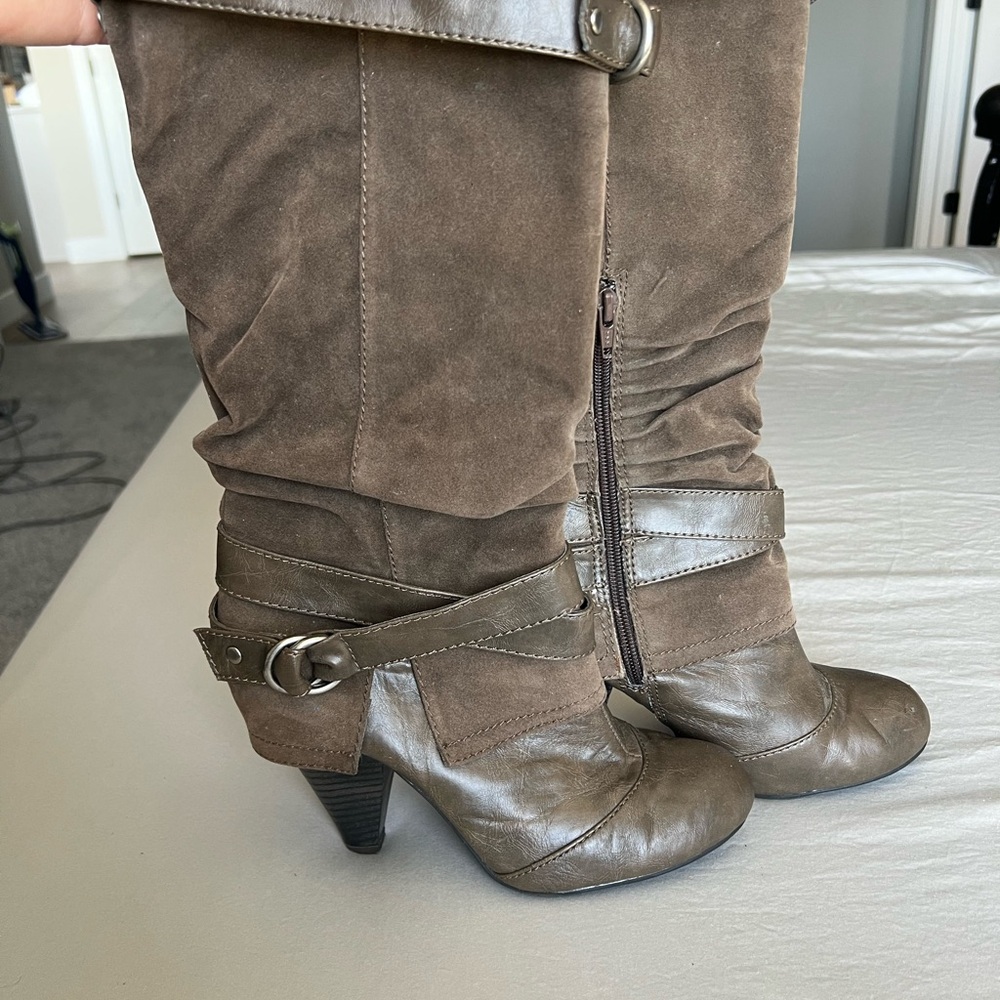 Brown Suede Women's Boots
